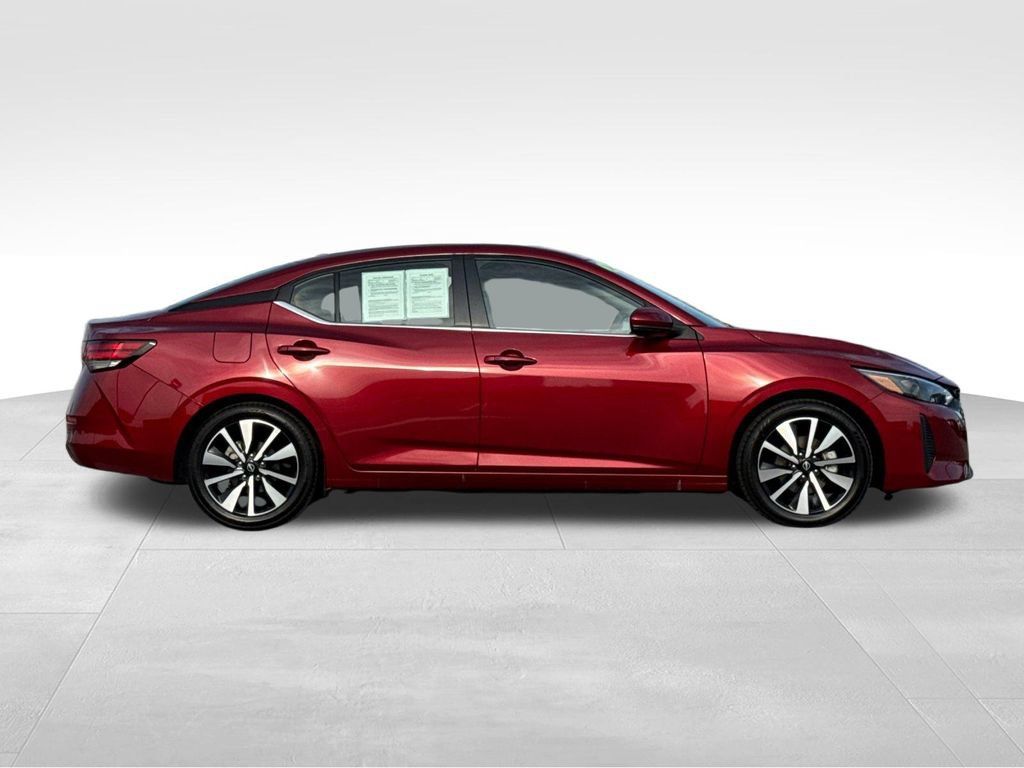 Used 2025 Nissan Sentra SV w/ SV Premium Package FWD image 6