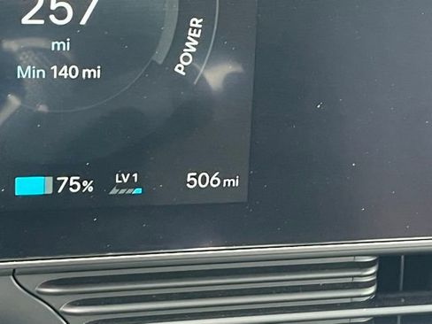 Used 2025 Hyundai Ioniq 5 Limited image 16