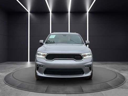 Used 2021 Dodge Durango SXT image 2