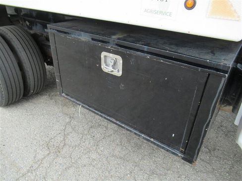 Used 2017 Ford F550 2WD Regular Cab Super Duty image 29