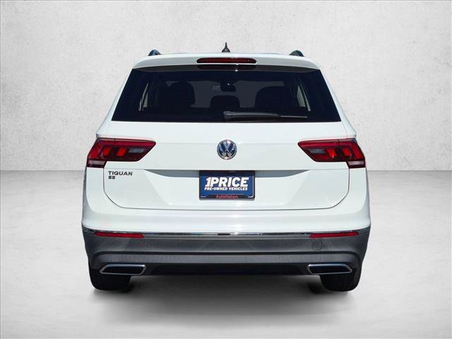 Used 2020 Volkswagen Tiguan SE w/ Panoramic Sunroof Package FWD image 6