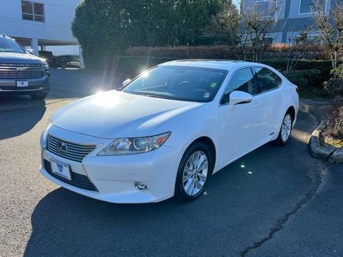 Used 2015 Lexus ES 300h image 3