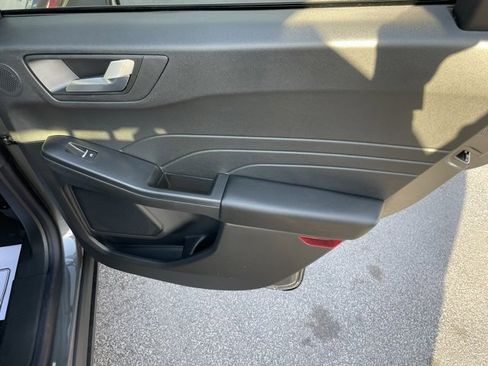 New 2025 Ford Escape Active w/ Active Premium Tech Pack image 22