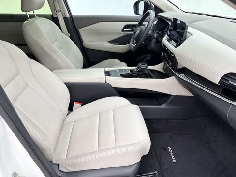 Used 2023 Nissan Rogue SL w/ SL Premium Package FWD image 27