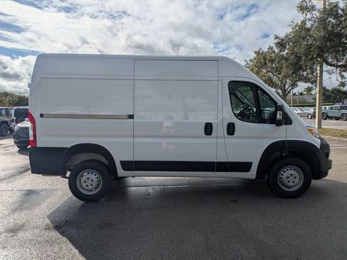 New 2026 RAM ProMaster 1500 w/ Convenience Group FWD image 4