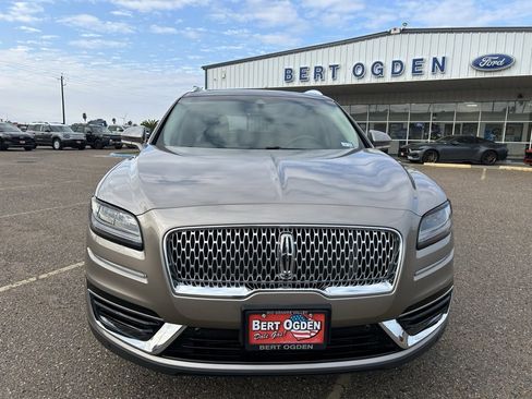 Used 2020 Lincoln Nautilus Reserve image 2