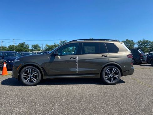 New 2027 BMW X7 xDrive40i w/ M Sport Package AWD/4WD image 4