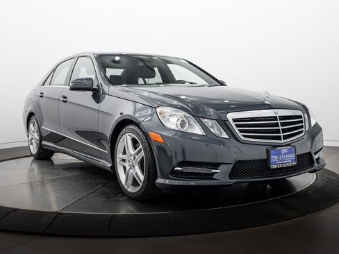 Used 2013 Mercedes-Benz E 350 4MATIC Sedan image 2