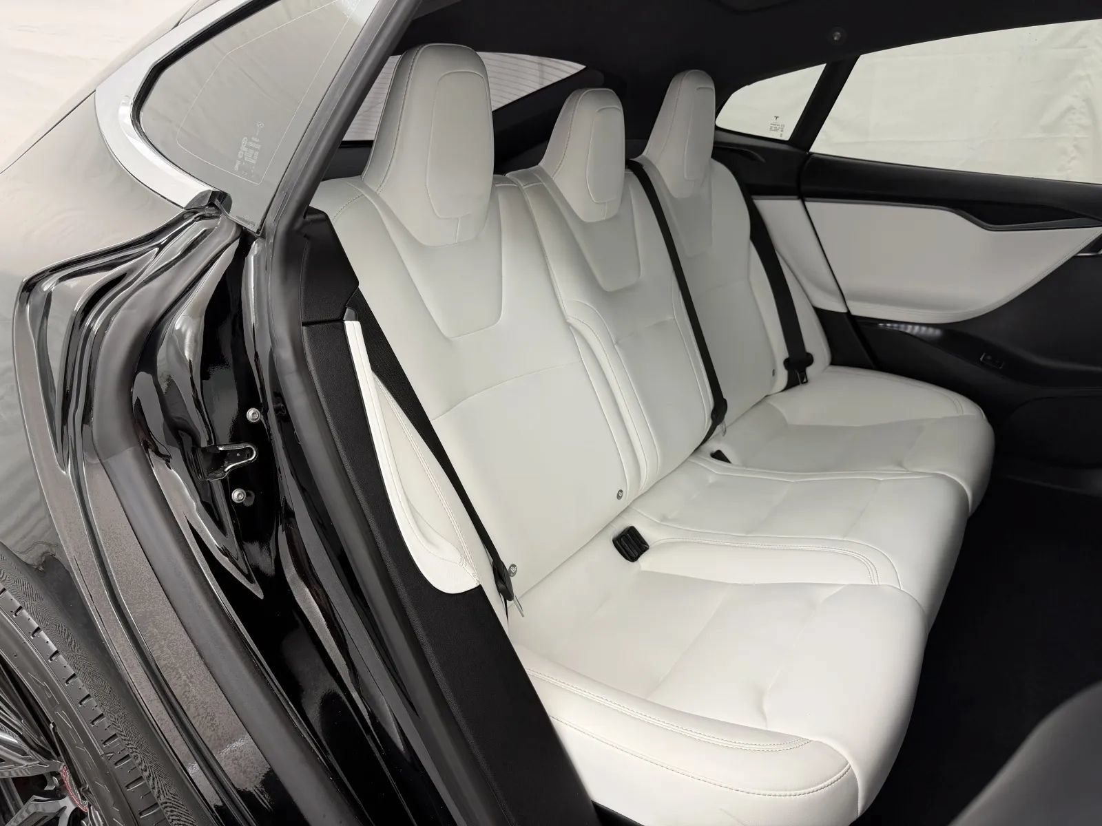 Used 2020 Tesla Model S Performance AWD/4WD image 28
