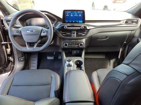 New 2026 Ford Escape ST-Line w/ Cold Weather Package AWD/4WD image 8