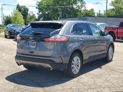 Used 2023 Ford Edge Titanium AWD/4WD image 6