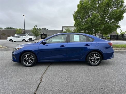 Used 2022 Kia Forte LXS image 5