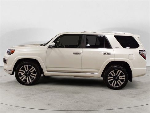 Used 2022 Toyota 4Runner Limited image 2