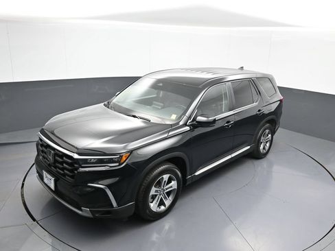 Certified 2025 Honda Pilot EX-L image 35