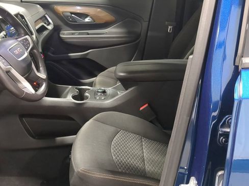 Used 2020 GMC Terrain SLE w/ Driver Convenience Package FWD image 20