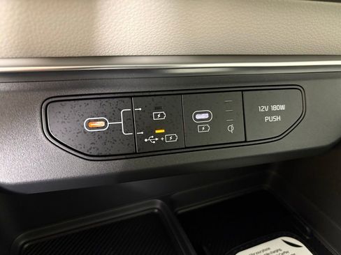 New 2026 Kia Carnival SX Prestige image 30