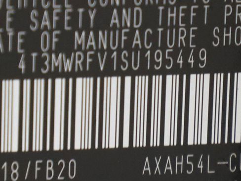 Used 2025 Toyota RAV4 LE image 27