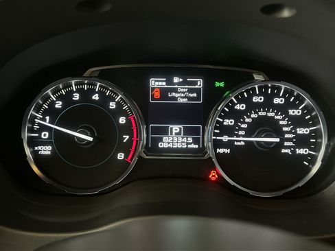 Used 2017 Subaru Forester 2.5i Touring AWD/4WD image 16