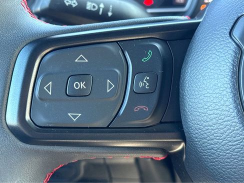 Used 2024 Jeep Wrangler Unlimited Rubicon image 16