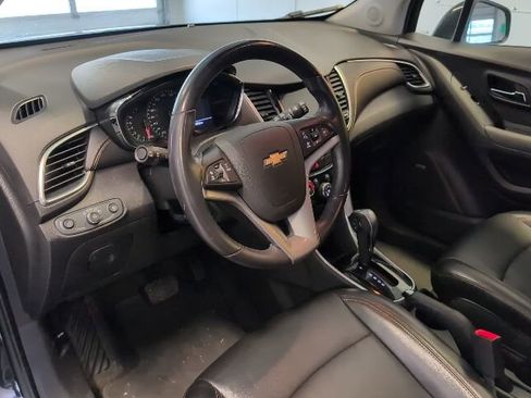 Used 2019 Chevrolet Trax Premier AWD/4WD image 10