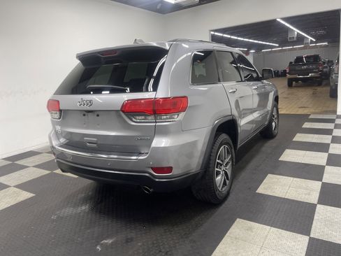 Used 2018 Jeep Grand Cherokee Limited image 5