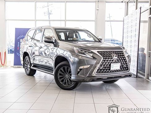 Used 2020 Lexus GX 460 Premium image 3