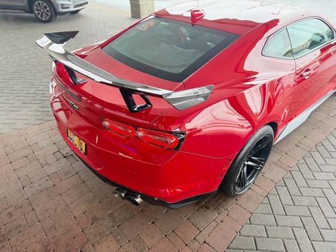 Used 2020 Chevrolet Camaro ZL1 RWD image 15