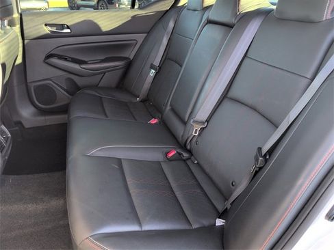 Used 2023 Nissan Altima 2.0 SR image 26