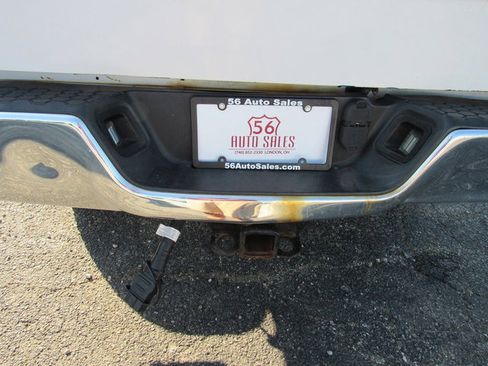 Used 2018 RAM 2500 Tradesman w/ Chrome Appearance Group AWD/4WD image 16