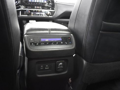 Certified 2023 Nissan Pathfinder Platinum AWD/4WD image 36
