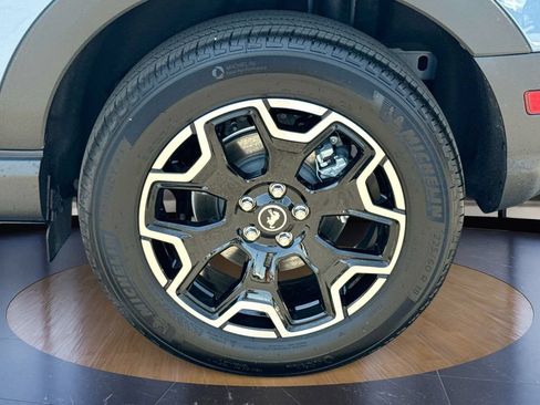 Used 2025 Ford Bronco Sport Outer Banks w/ Outer Banks Tech Package+ AWD/4WD image 33