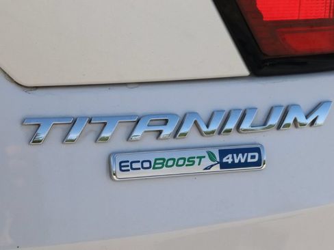 Certified 2019 Ford Escape Titanium AWD/4WD image 28