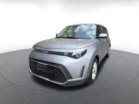 Used 2025 Kia Soul LX w/ LX Technology Package image 7