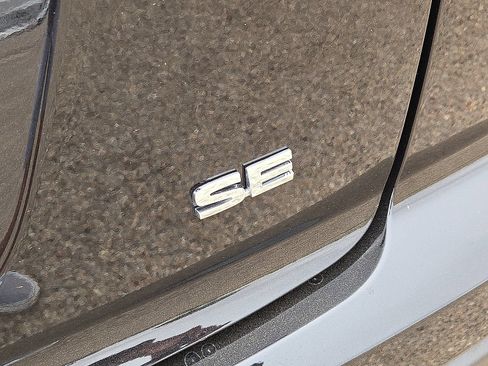 Used 2025 Mitsubishi Eclipse Cross SE AWD/4WD image 12