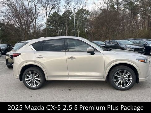 New 2025 MAZDA CX-5 AWD 2.5 S w/ Premium Plus Pkg image 3