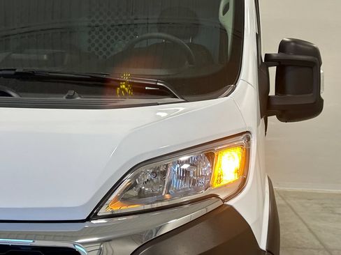 Used 2025 RAM ProMaster 2500 w/ U-Haul Equipment Group FWD image 10