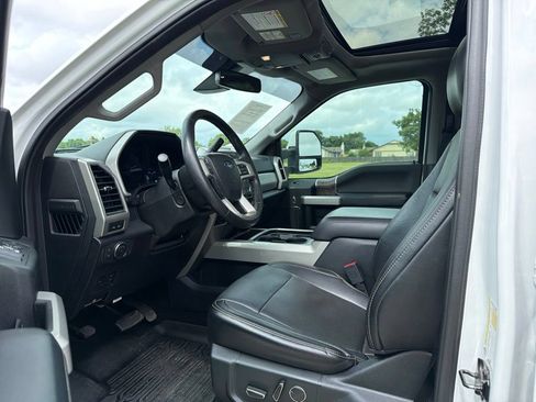 Used 2019 Ford F250 Lariat w/ Lariat Ultimate Package AWD/4WD image 10