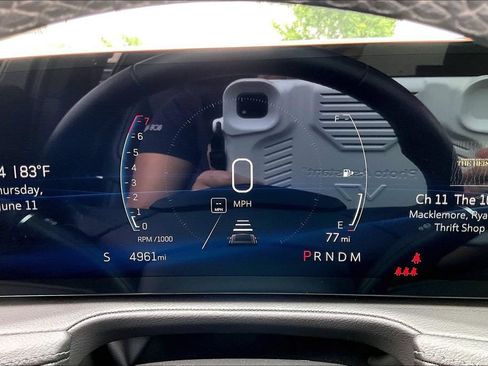 Used 2024 Cadillac XT4 Premium Luxury w/ Technology Package FWD image 22