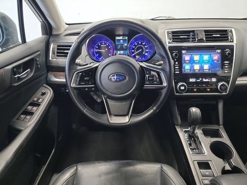 Used 2018 Subaru Outback 3.6R Limited AWD/4WD image 16
