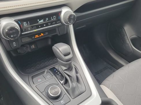 Certified 2024 Toyota RAV4 XLE AWD/4WD image 15