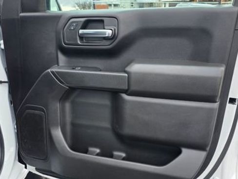 Used 2024 Chevrolet Silverado 1500 W/T w/ Z71 Off-Road Package image 14