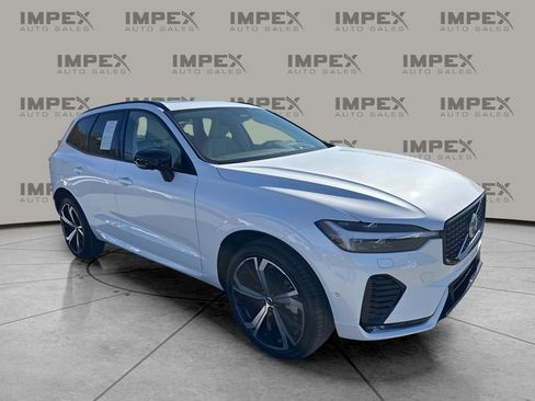 Used 2025 Volvo XC60 B5 Ultra w/ Protection Package Premier image 7