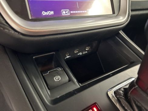 Used 2022 Subaru Legacy image 21