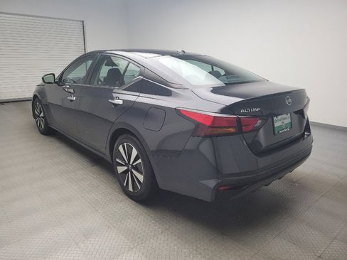Used 2021 Nissan Altima 2.5 SV FWD image 5