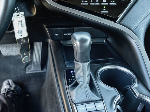 Certified 2023 Toyota Camry SE image 28