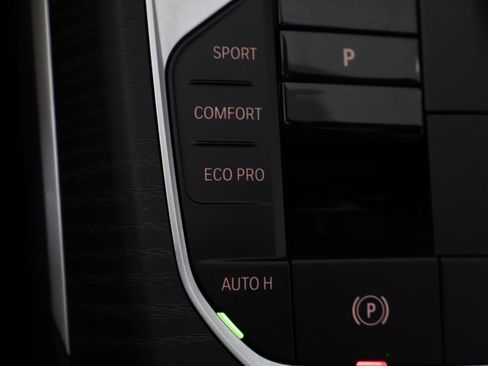 Used 2025 BMW 330i xDrive Sedan w/ M Sport Package image 54