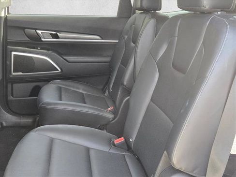 Used 2022 Kia Telluride S image 20
