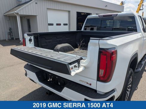 Used 2019 GMC Sierra 1500 AT4 w/ AT4 Premium Package AWD/4WD image 33