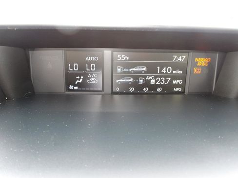 Used 2018 Subaru Forester 2.5i Touring AWD/4WD image 19