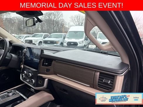 Certified 2024 Ford Expedition Limited AWD/4WD image 11